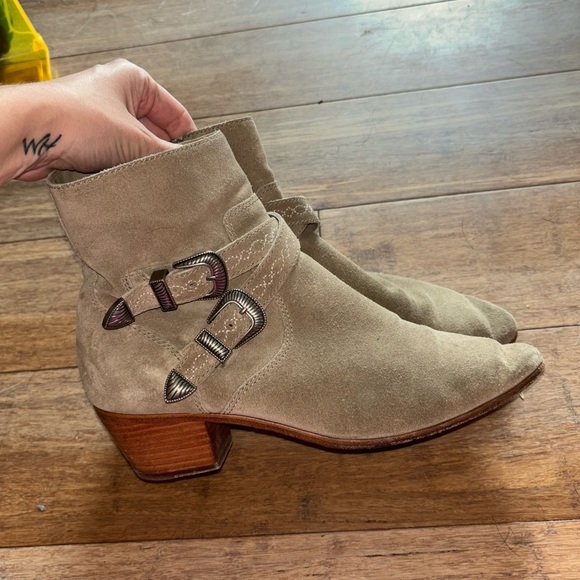 ☀️ Frye • Harness Suede Booties - Picture 4 of 7